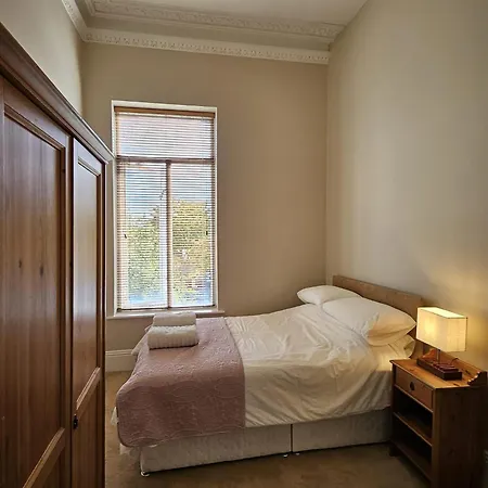 דירה Victoria On The Park